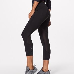 Black Lululemon Pace Rival Crop, size 10